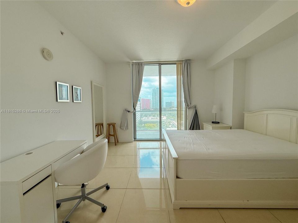 En Venta: $545,000 (2 camas, 2 baños, 1013 Pies cuadrados)