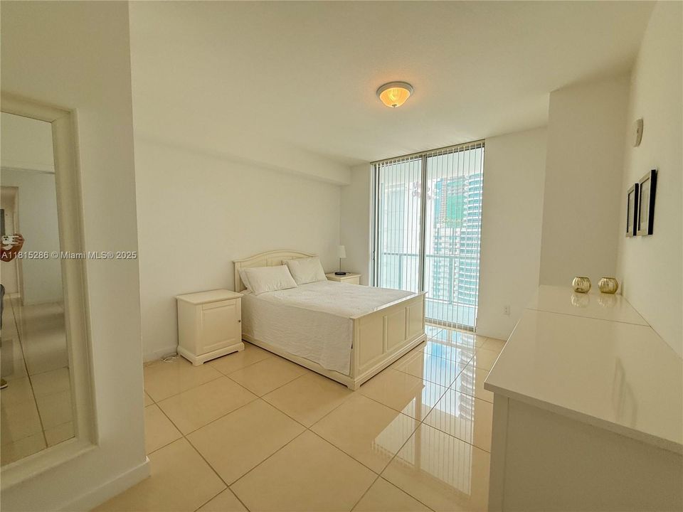 En Venta: $545,000 (2 camas, 2 baños, 1013 Pies cuadrados)