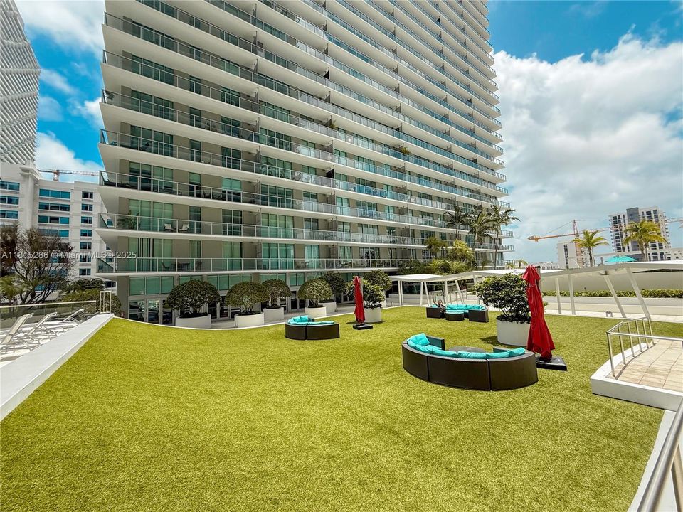 En Venta: $545,000 (2 camas, 2 baños, 1013 Pies cuadrados)