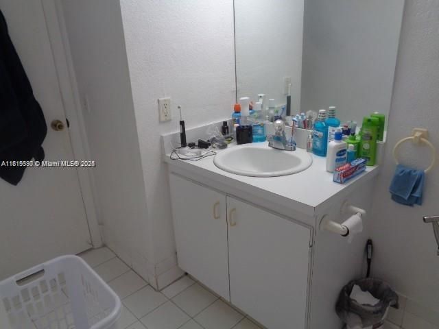 Activo con contrato: $249,000 (1 camas, 1 baños, 0 Pies cuadrados)