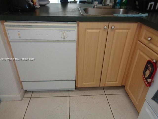 Activo con contrato: $249,000 (1 camas, 1 baños, 0 Pies cuadrados)