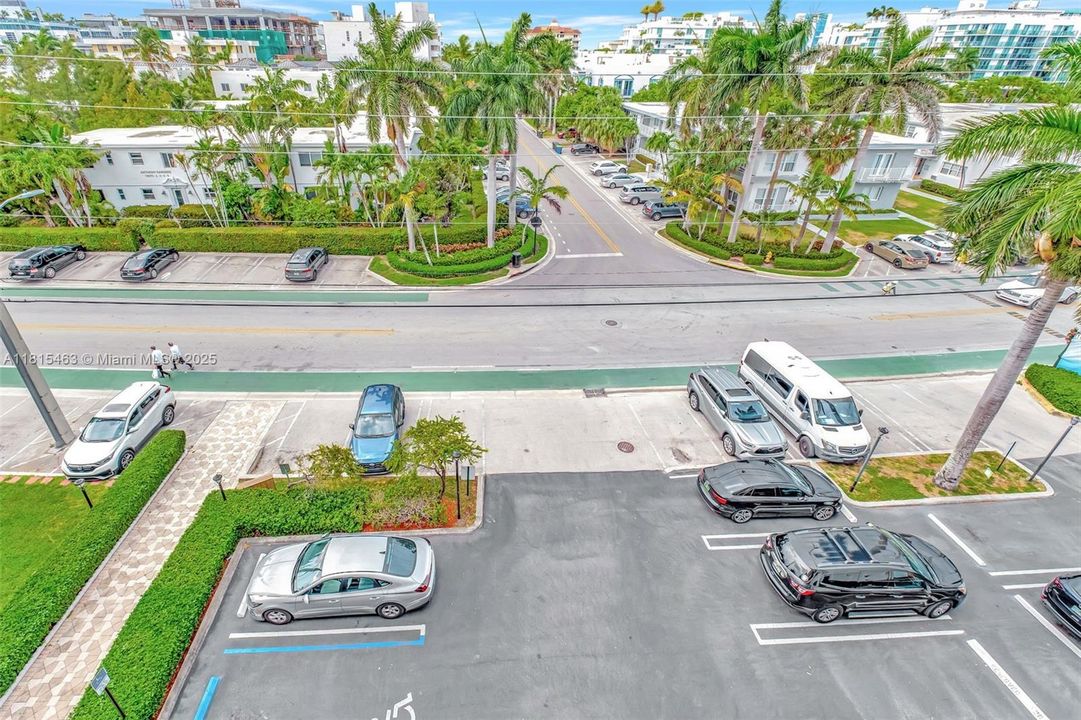 На продажу: $475,000 (2 спален, 2 ванн, 1300 Квадратных фут)