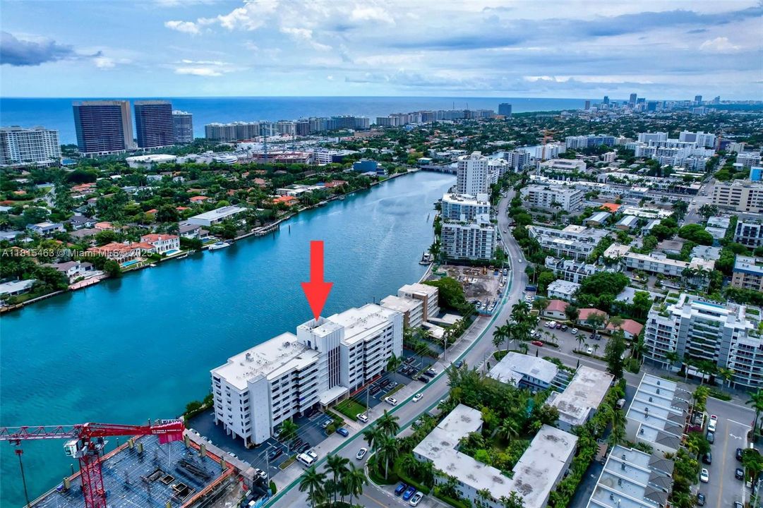 На продажу: $475,000 (2 спален, 2 ванн, 1300 Квадратных фут)