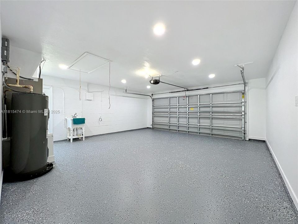 最近售出: $559,900 (4 贝兹, 2 浴室, 0 平方英尺)