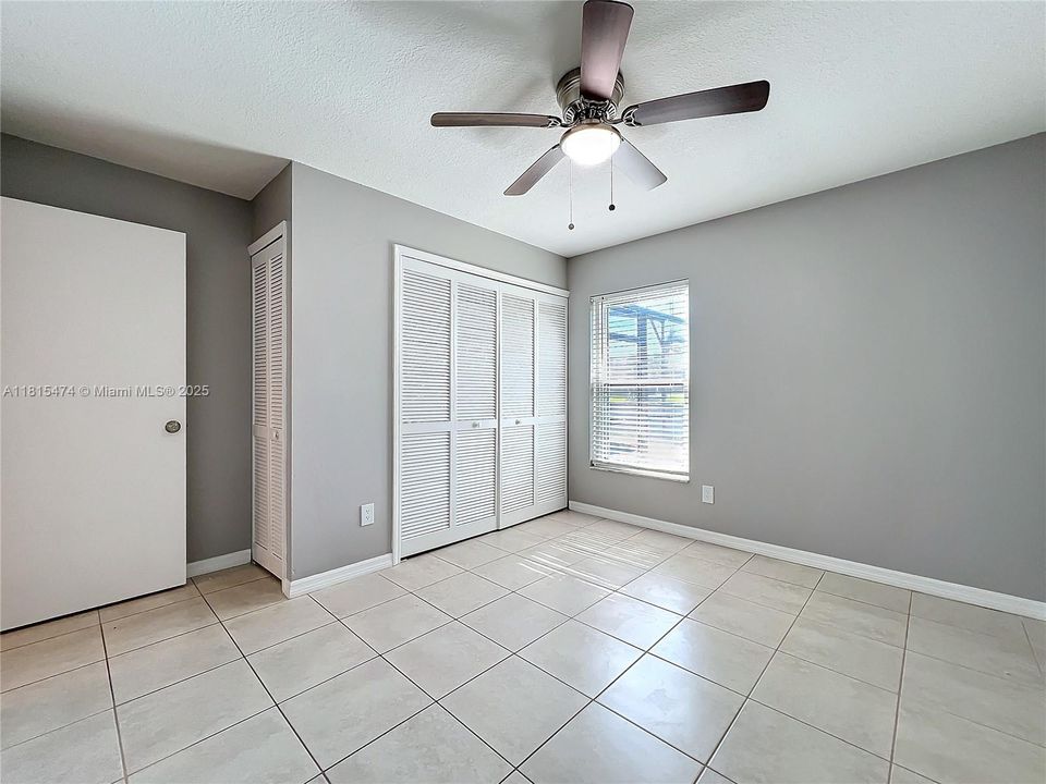 最近售出: $559,900 (4 贝兹, 2 浴室, 0 平方英尺)