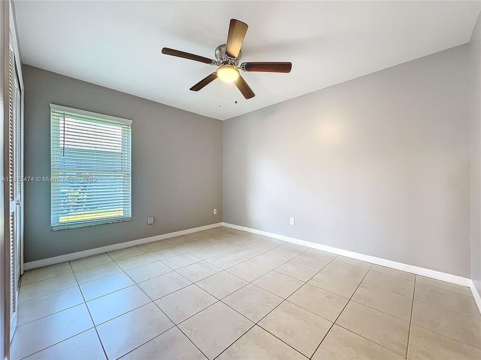 最近售出: $559,900 (4 贝兹, 2 浴室, 0 平方英尺)