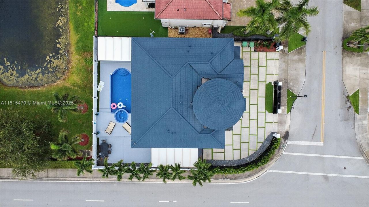 For Sale: $1,370,000 (5 beds, 4 baths, 3371 Square Feet)