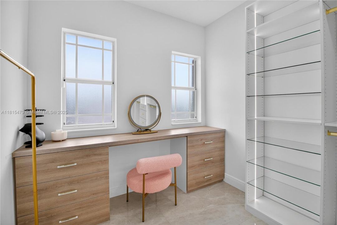 For Sale: $1,370,000 (5 beds, 4 baths, 3371 Square Feet)