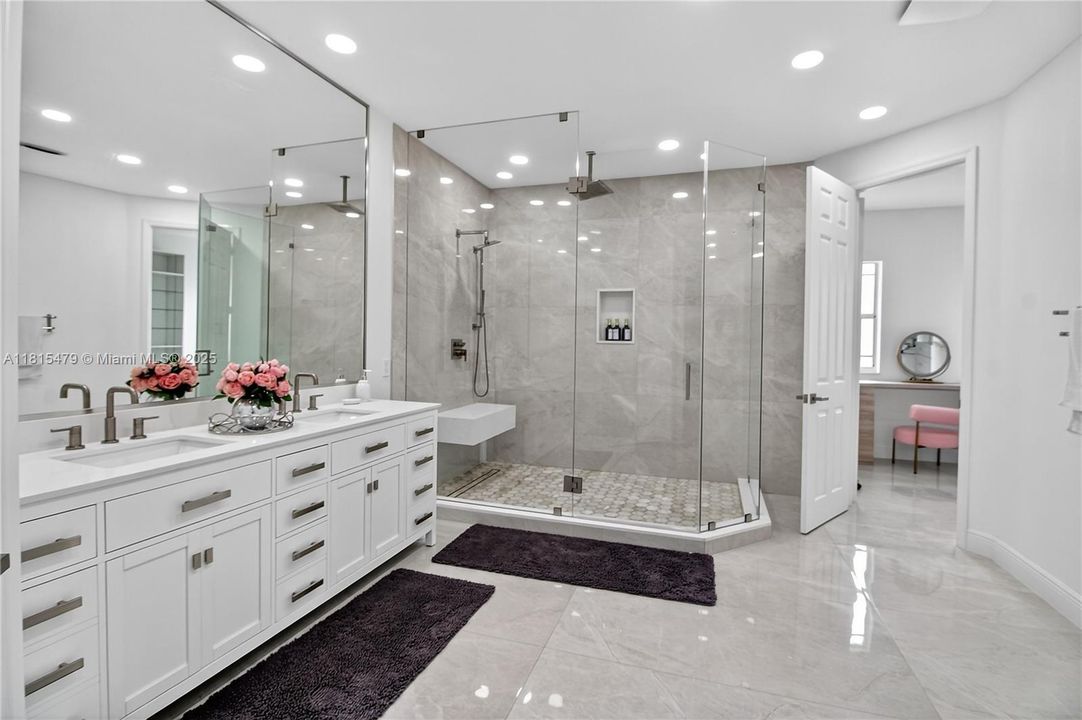 For Sale: $1,370,000 (5 beds, 4 baths, 3371 Square Feet)