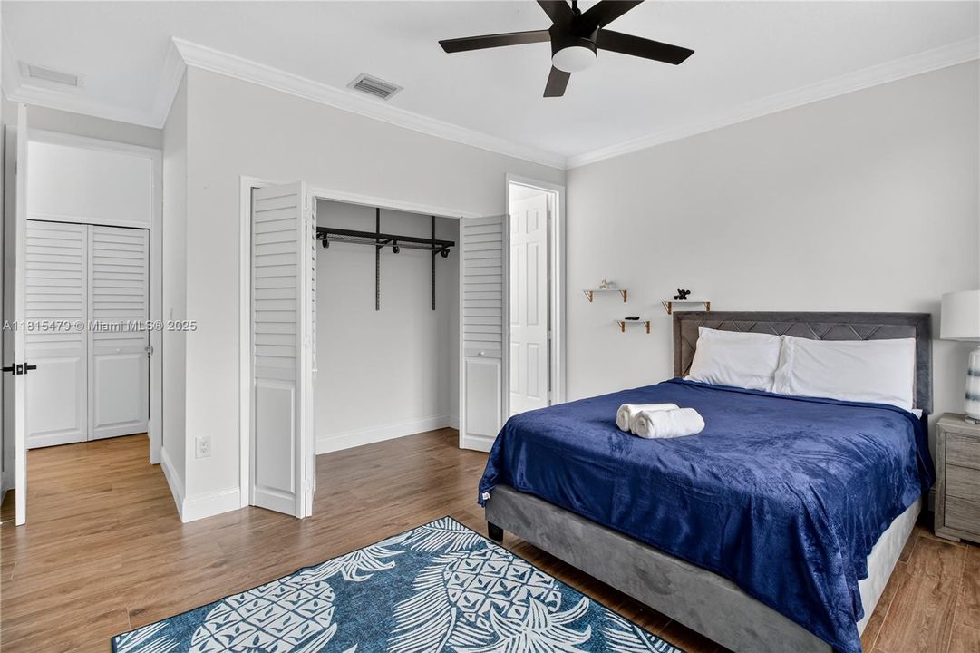 For Sale: $1,370,000 (5 beds, 4 baths, 3371 Square Feet)