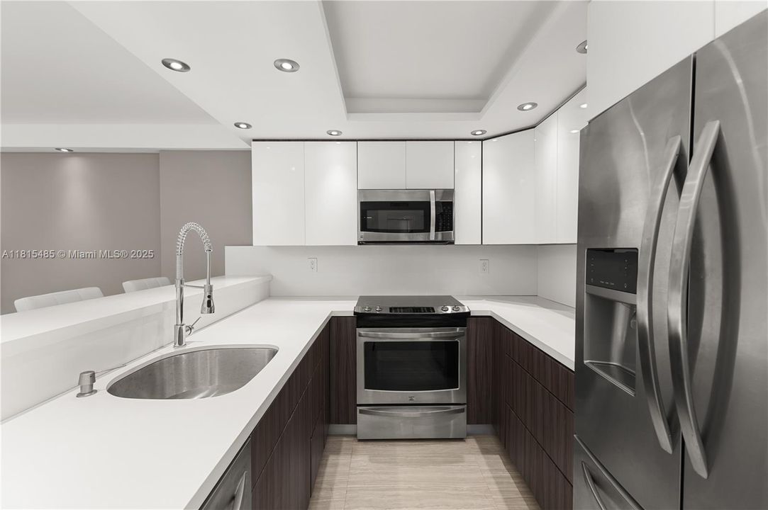 Недавно продано: $419,000 (1 спален, 1 ванн, 655 Квадратных фут)