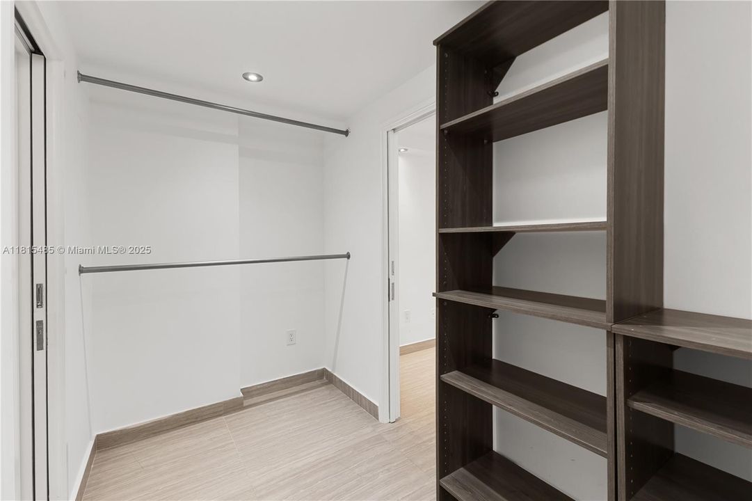 Недавно продано: $419,000 (1 спален, 1 ванн, 655 Квадратных фут)