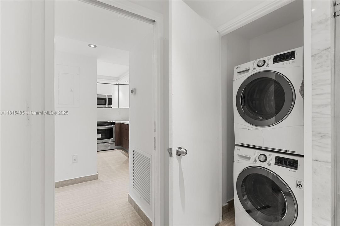 Недавно продано: $419,000 (1 спален, 1 ванн, 655 Квадратных фут)