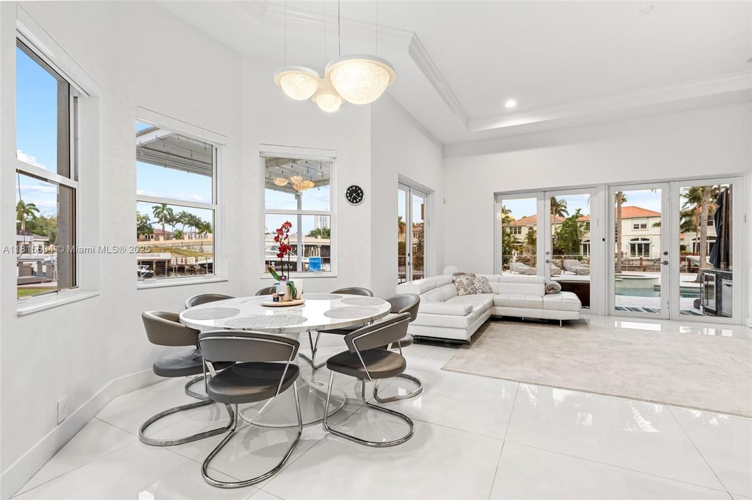 For Sale: $5,850,000 (6 beds, 6 baths, 4868 Square Feet)