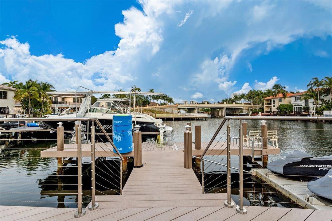 For Sale: $5,850,000 (6 beds, 6 baths, 4868 Square Feet)