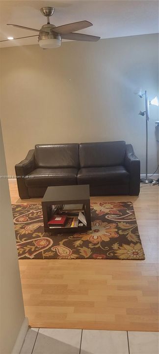 For Sale: $118,888 (1 beds, 1 baths, 620 Square Feet)