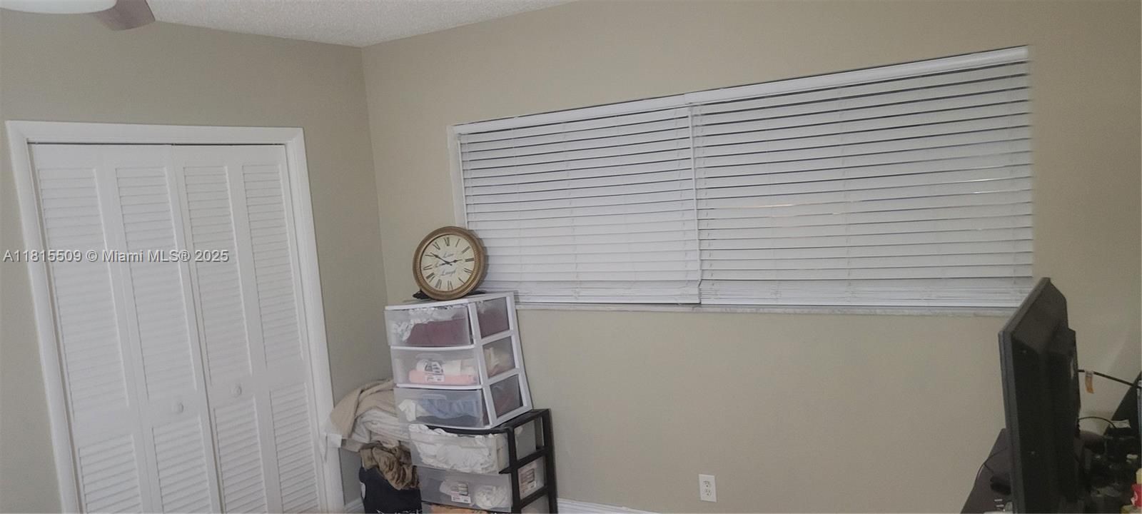 For Sale: $118,888 (1 beds, 1 baths, 620 Square Feet)