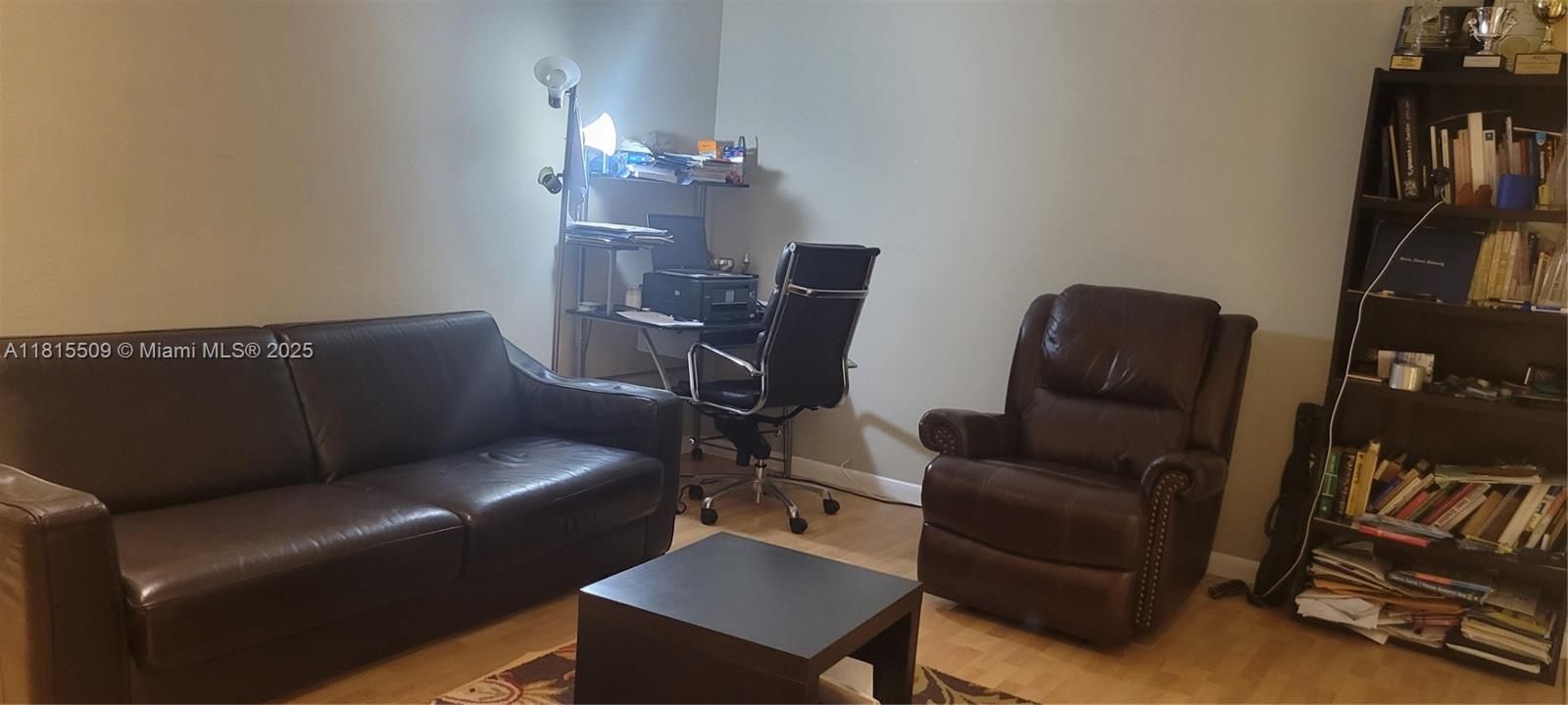 For Sale: $118,888 (1 beds, 1 baths, 620 Square Feet)