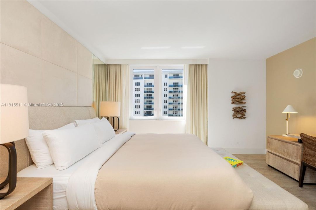 合同活跃: $14,000 (1 贝兹, 1 浴室, 866 平方英尺)