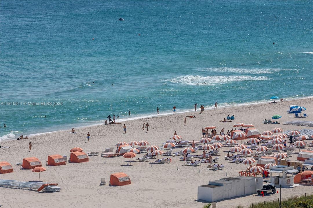 合同活跃: $14,000 (1 贝兹, 1 浴室, 866 平方英尺)