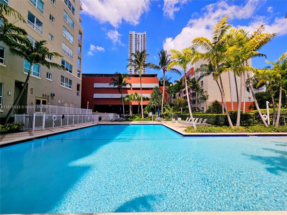 На продажу: $369,000 (1 спален, 1 ванн, 723 Квадратных фут)