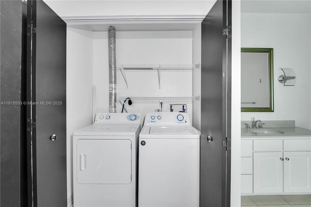 На продажу: $369,000 (1 спален, 1 ванн, 723 Квадратных фут)