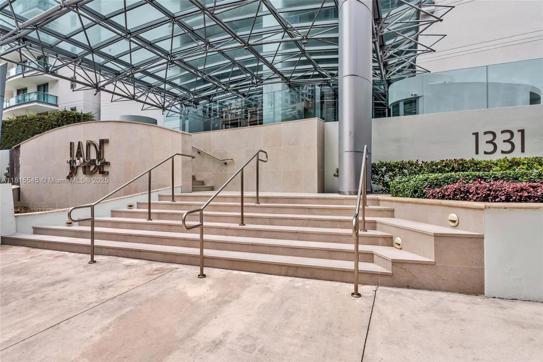 На продажу: $1,298,000 (2 спален, 2 ванн, 1529 Квадратных фут)