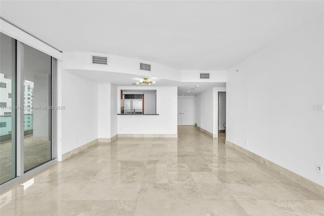 На продажу: $1,298,000 (2 спален, 2 ванн, 1529 Квадратных фут)