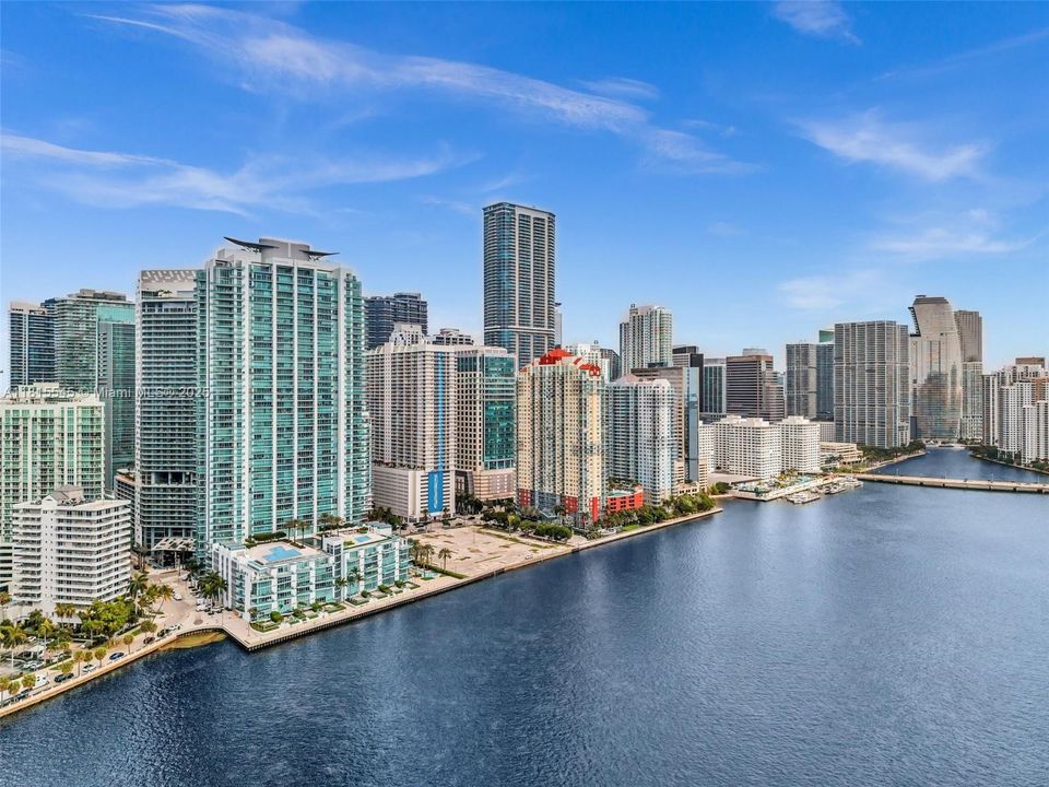 На продажу: $1,298,000 (2 спален, 2 ванн, 1529 Квадратных фут)