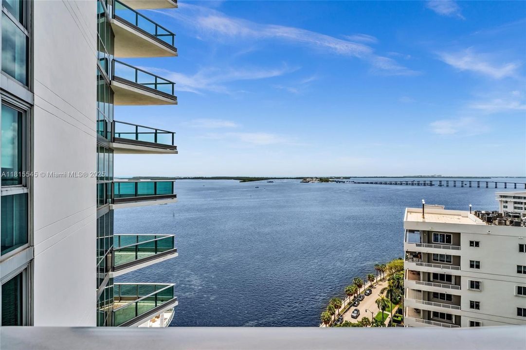 На продажу: $1,298,000 (2 спален, 2 ванн, 1529 Квадратных фут)