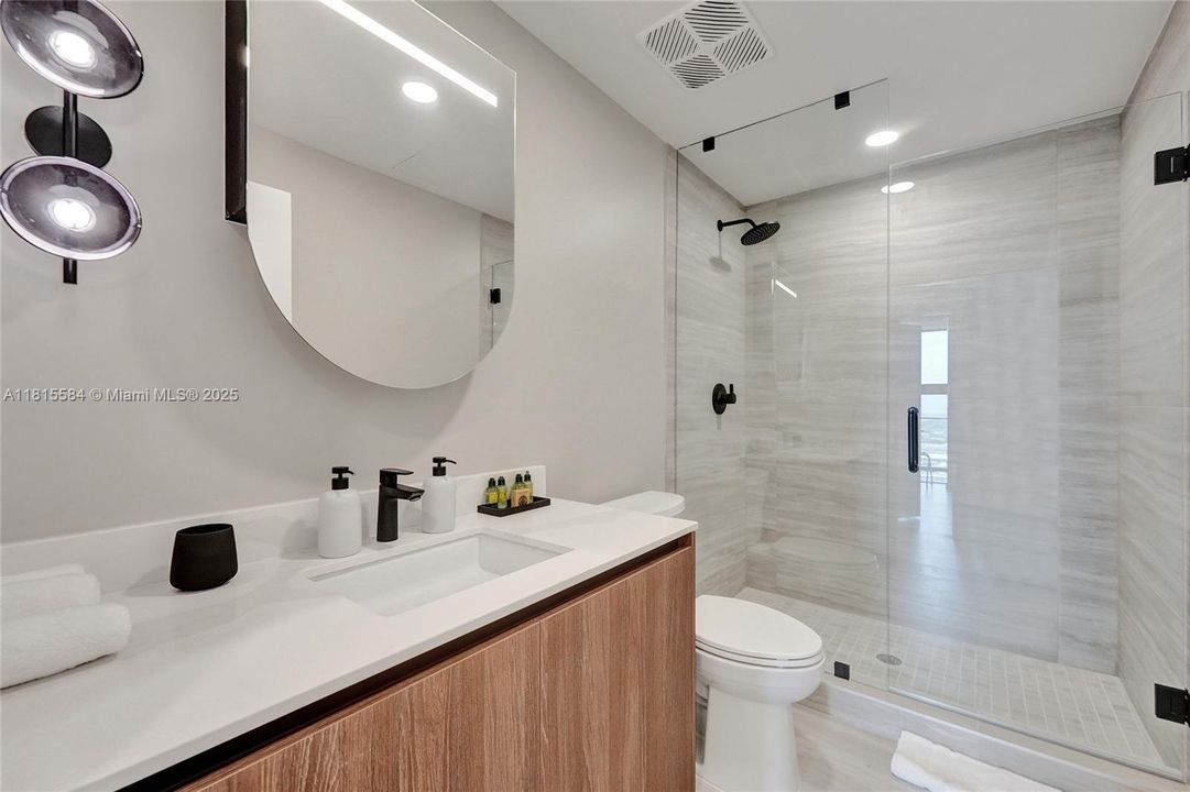 En Venta: $2,295,000 (3 camas, 2 baños, 1042 Pies cuadrados)