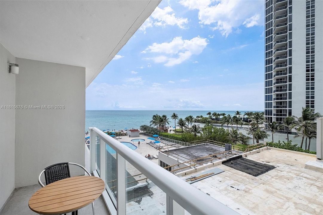 На продажу: $160,000 (1 спален, 1 ванн, 360 Квадратных фут)