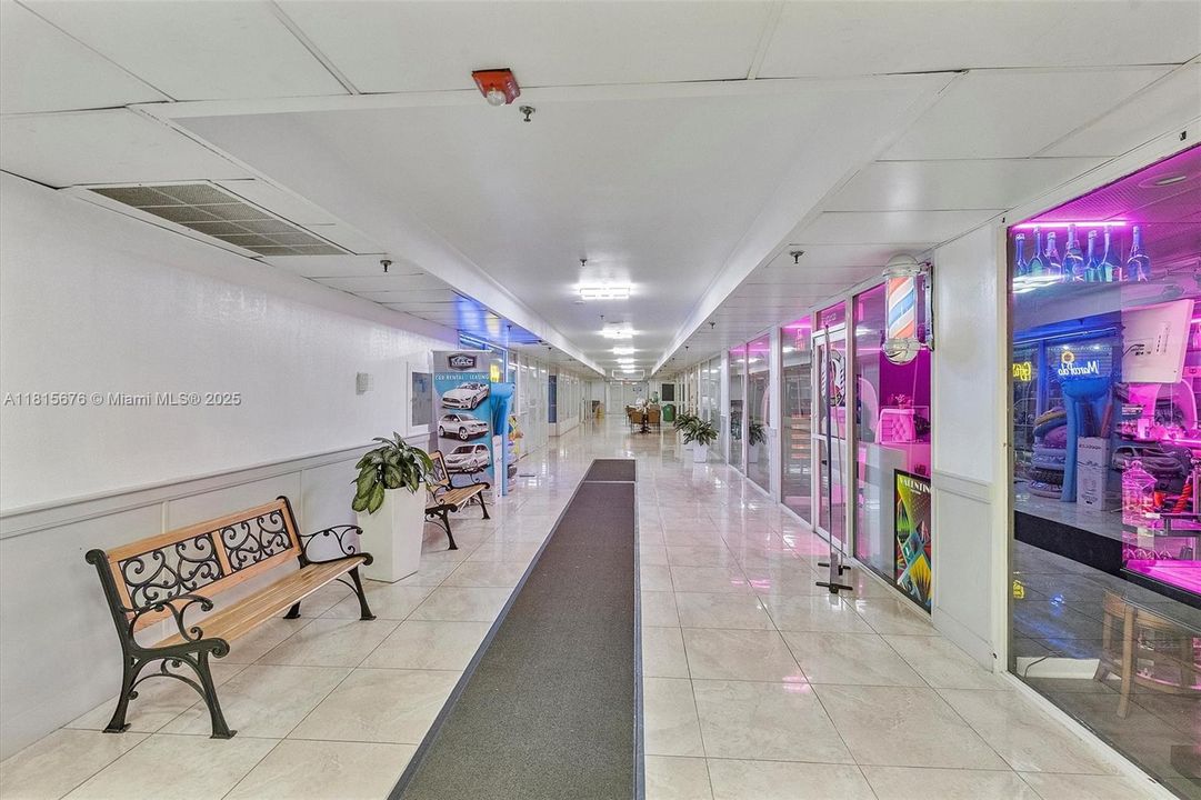 На продажу: $160,000 (1 спален, 1 ванн, 360 Квадратных фут)