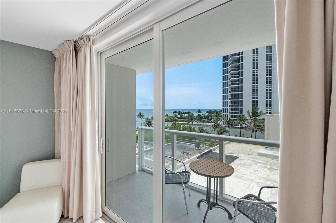 На продажу: $160,000 (1 спален, 1 ванн, 360 Квадратных фут)