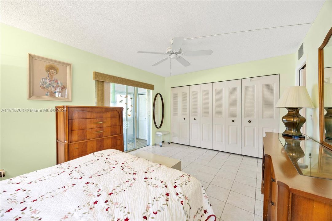 Recently Sold: $79,999 (1 beds, 1 baths, 703 Square Feet)