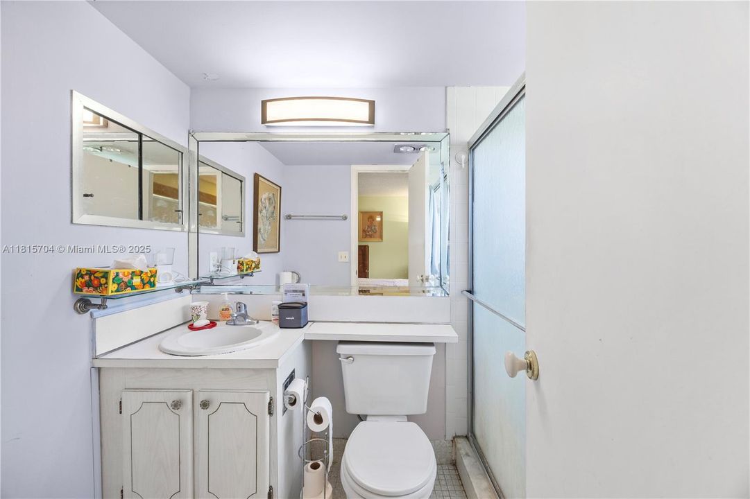 Recently Sold: $79,999 (1 beds, 1 baths, 703 Square Feet)