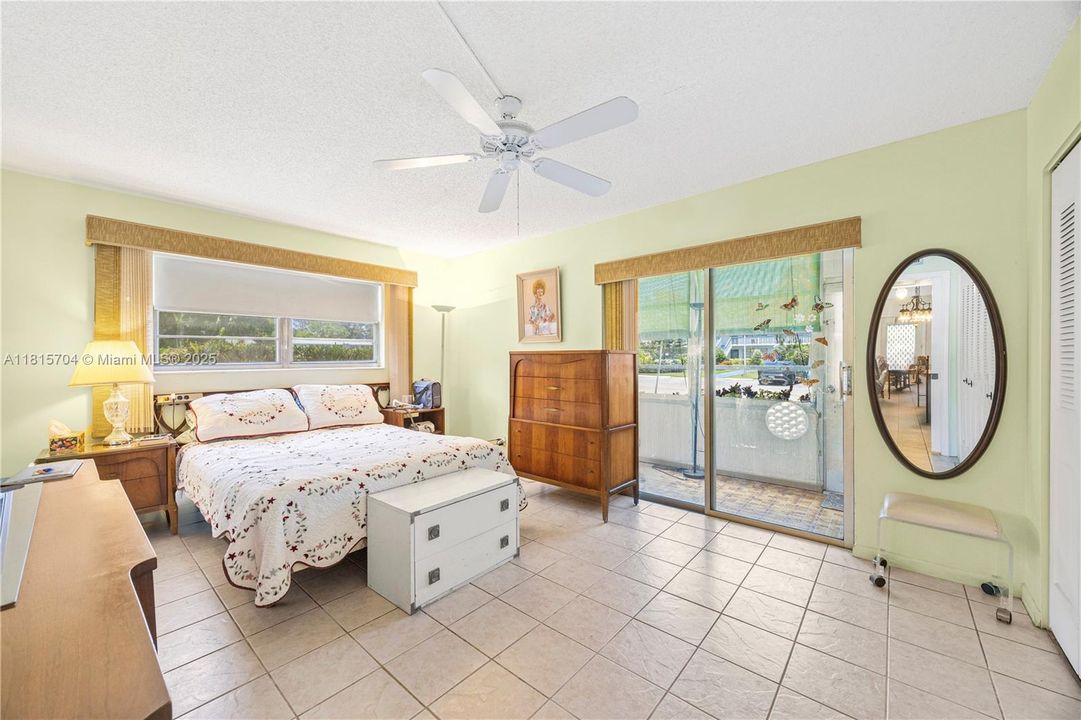 Recently Sold: $79,999 (1 beds, 1 baths, 703 Square Feet)