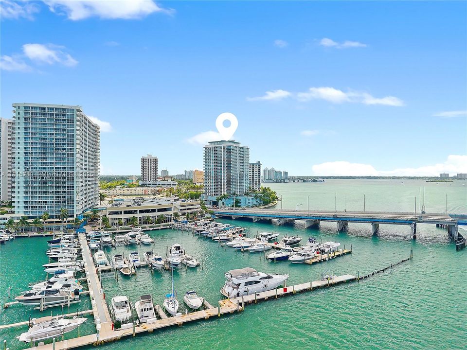 待售: $580,000 (2 贝兹, 2 浴室, 1274 平方英尺)