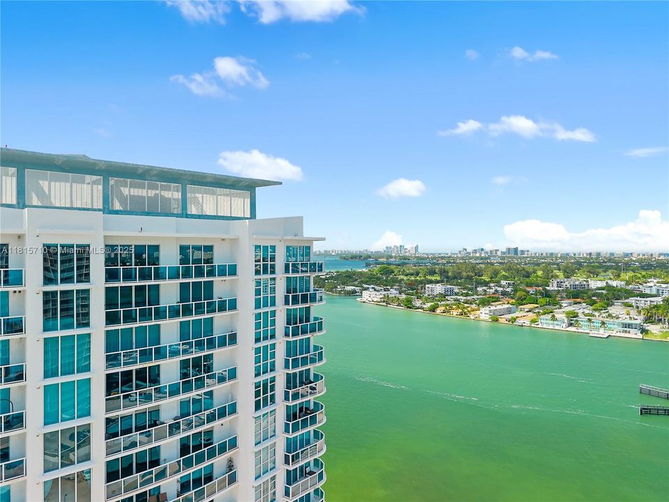 待售: $580,000 (2 贝兹, 2 浴室, 1274 平方英尺)