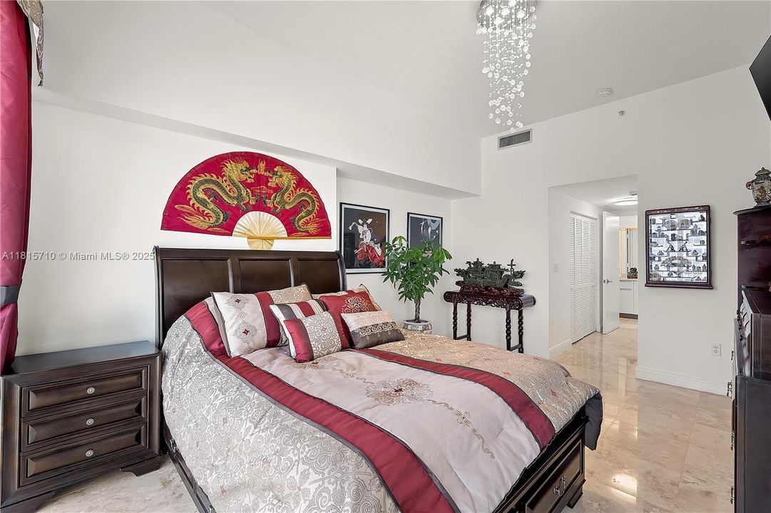 待售: $580,000 (2 贝兹, 2 浴室, 1274 平方英尺)