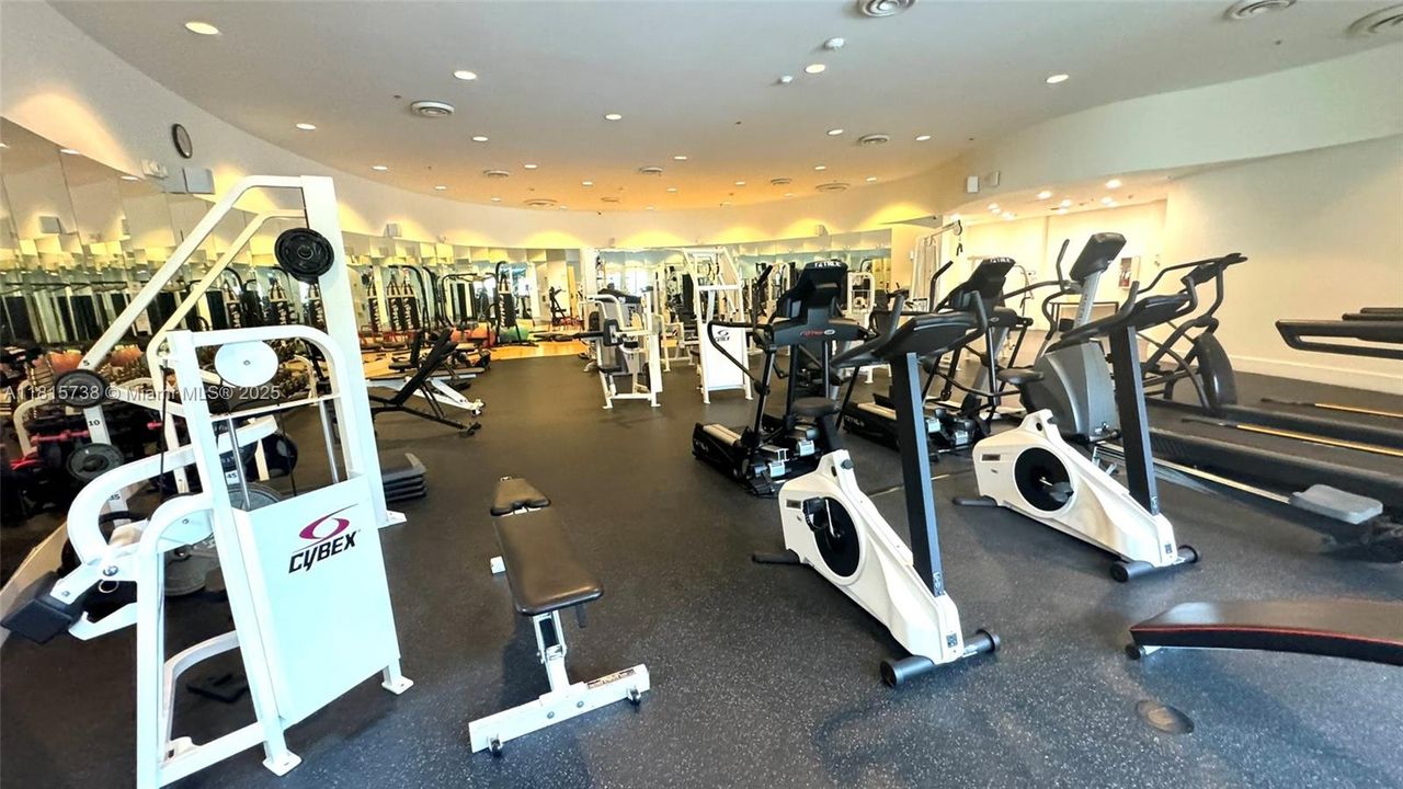 Recently Sold: $710,000 (2 beds, 2 baths, 1650 Square Feet)