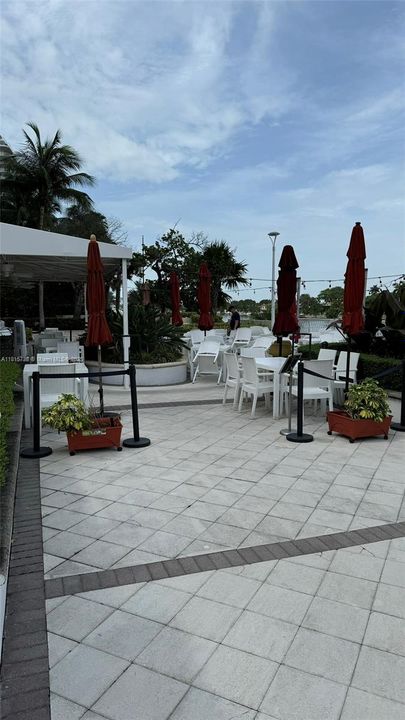 Recently Sold: $710,000 (2 beds, 2 baths, 1650 Square Feet)