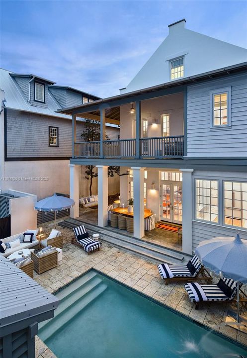 Vendido Recientemente: $865,000 (6 camas, 6 baños, 3543 Pies cuadrados)