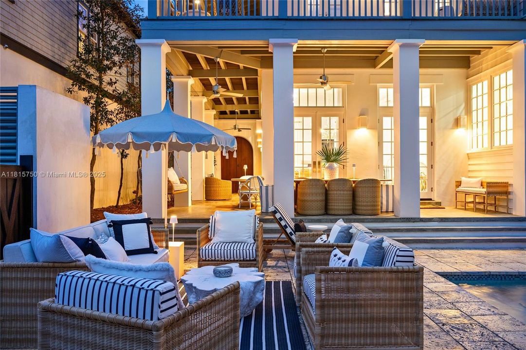 Vendido Recientemente: $865,000 (6 camas, 6 baños, 3543 Pies cuadrados)