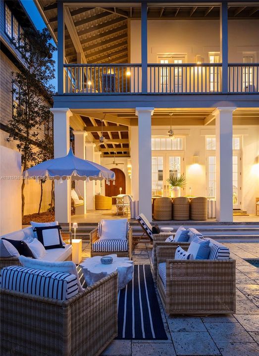 Vendido Recientemente: $865,000 (6 camas, 6 baños, 3543 Pies cuadrados)