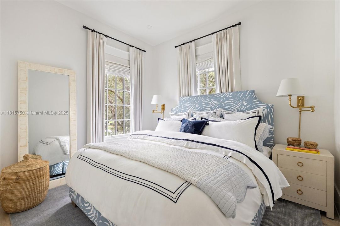 Vendido Recientemente: $865,000 (6 camas, 6 baños, 3543 Pies cuadrados)