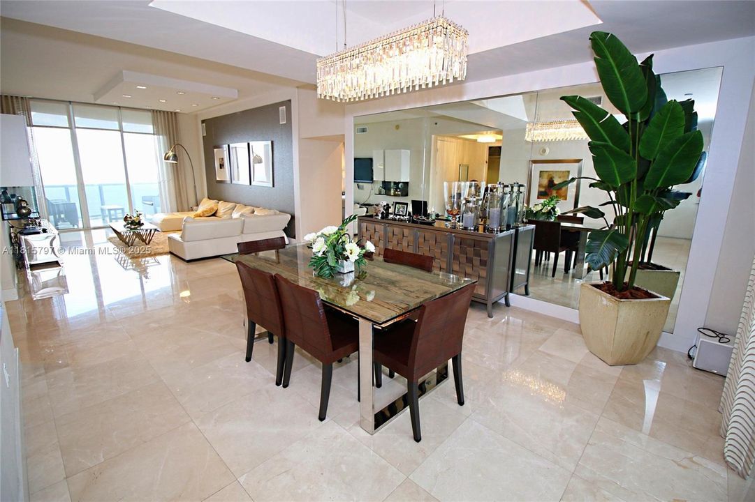 Active With Contract: $11,500 (3 beds, 3 baths, 2558 Square Feet)