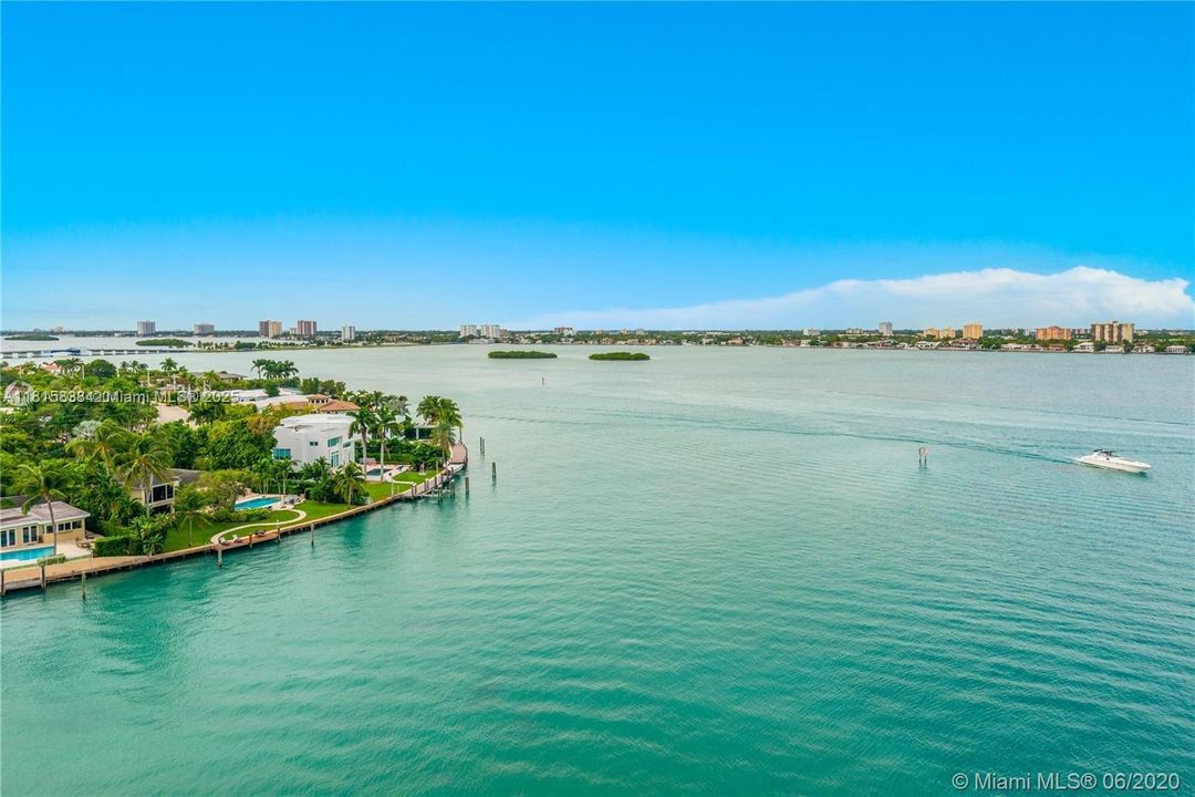 Recientemente alquilado: $4,750 (2 camas, 2 baños, 1340 Pies cuadrados)