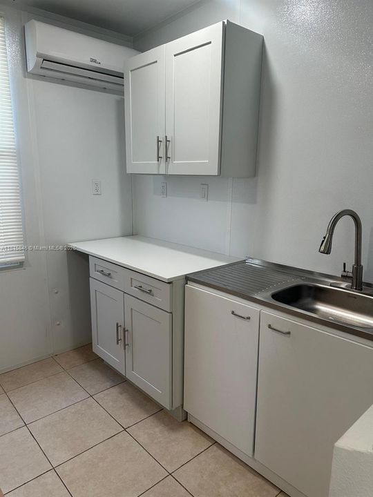 Recently Rented: $1,300 (1 beds, 1 baths, 1614 Square Feet)