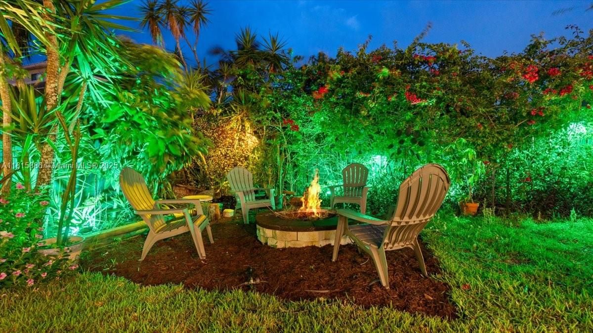 Недавно продано: $599,000 (3 спален, 2 ванн, 1843 Квадратных фут)